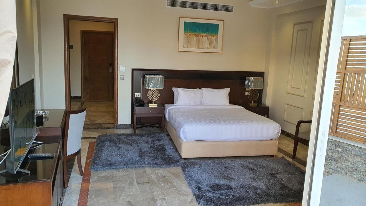 Fleet Club Mahrousa Alexandria Exterior photo A bedroom at the hotel