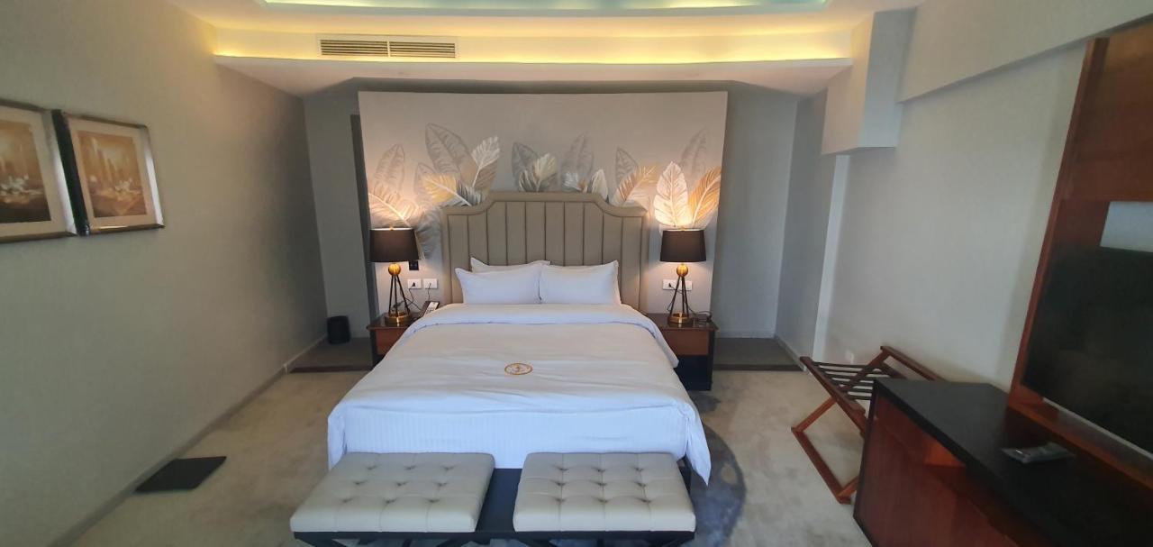 Fleet Club Mahrousa Alexandria Exterior photo A bedroom at the hotel