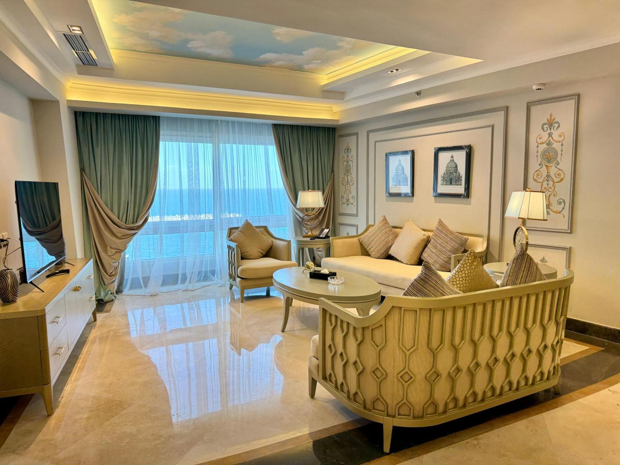 Fleet Club Mahrousa Alexandria Exterior photo Living room of a suite at the hotel
